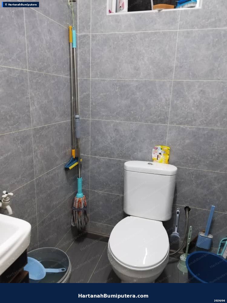 Good Condition unit : 2 storey terrace Taman Kinrara Bandar Kinrara Puchong — gambar 4