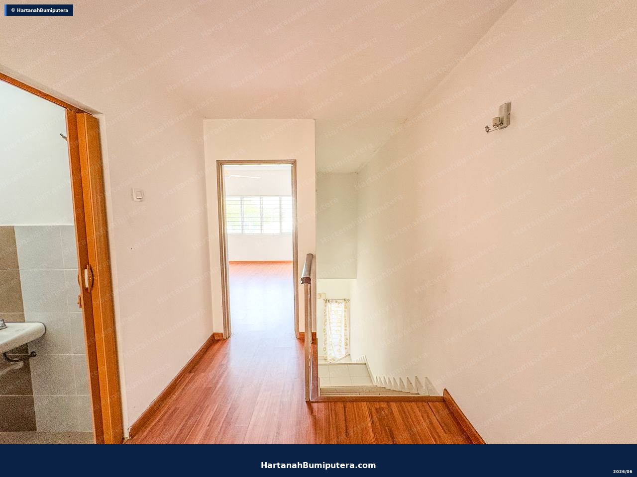 Facing Open : 2 storey terrace Bandar Rinching Semenyih — gambar 18