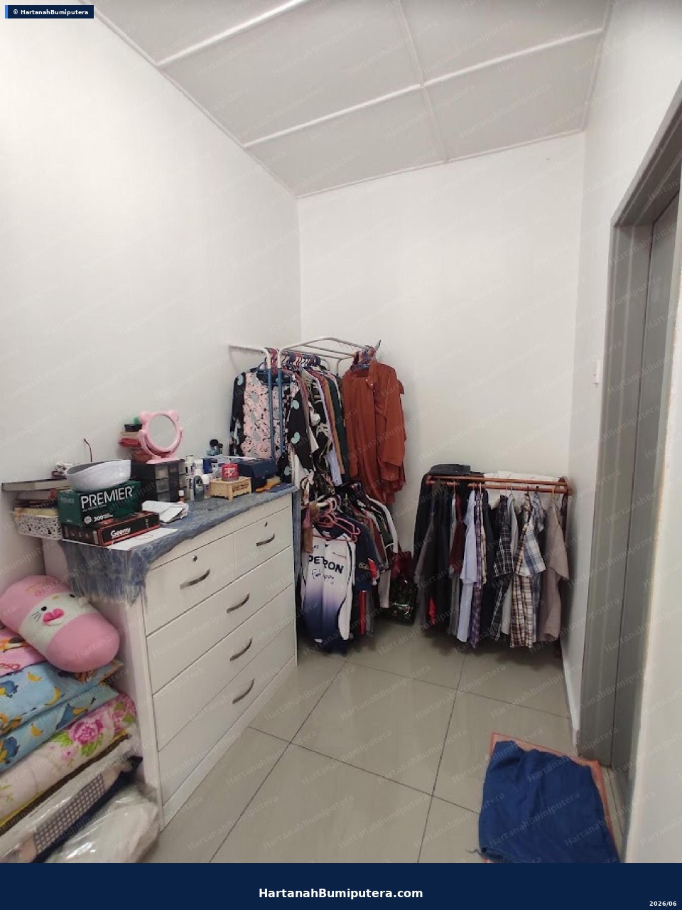 Gated and Guarded : 2 storey Semi D Bandar Seri Putra Bangi — gambar 12