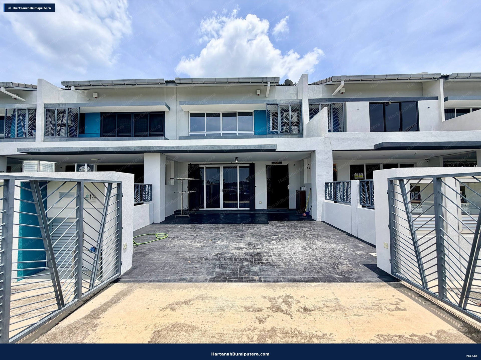Facing Lake : 2 storey terrace Serenia City Sepang