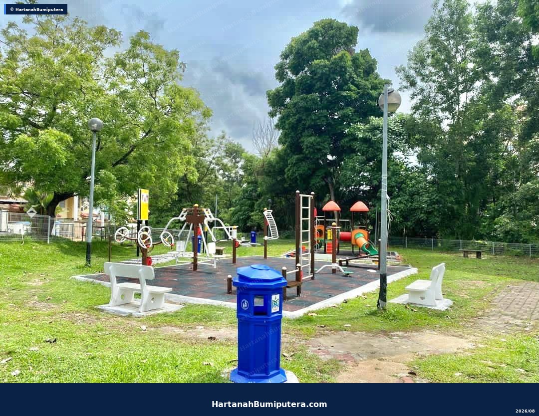 Facing Playground : 2 storey Taman Bukit Emas Seri Kembangan — gambar 2