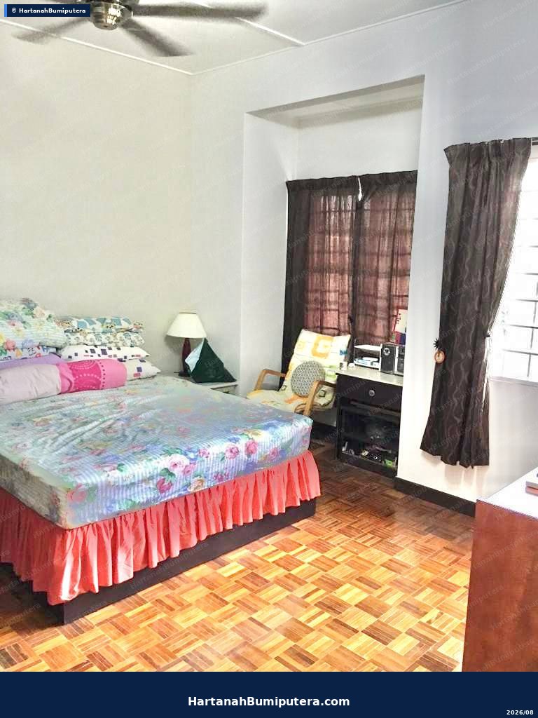 Facing Playground : 2 storey Taman Bukit Emas Seri Kembangan — gambar 8