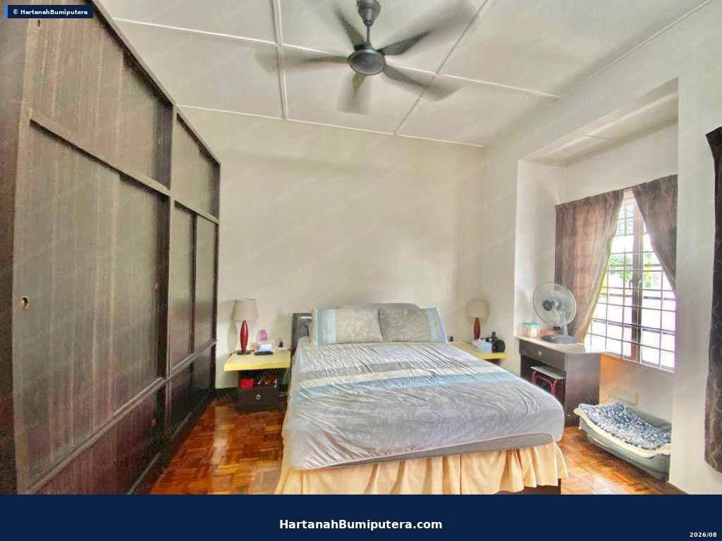Facing Playground : 2 storey Taman Bukit Emas Seri Kembangan — gambar 6