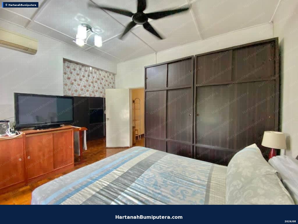 Facing Playground : 2 storey Taman Bukit Emas Seri Kembangan — gambar 7