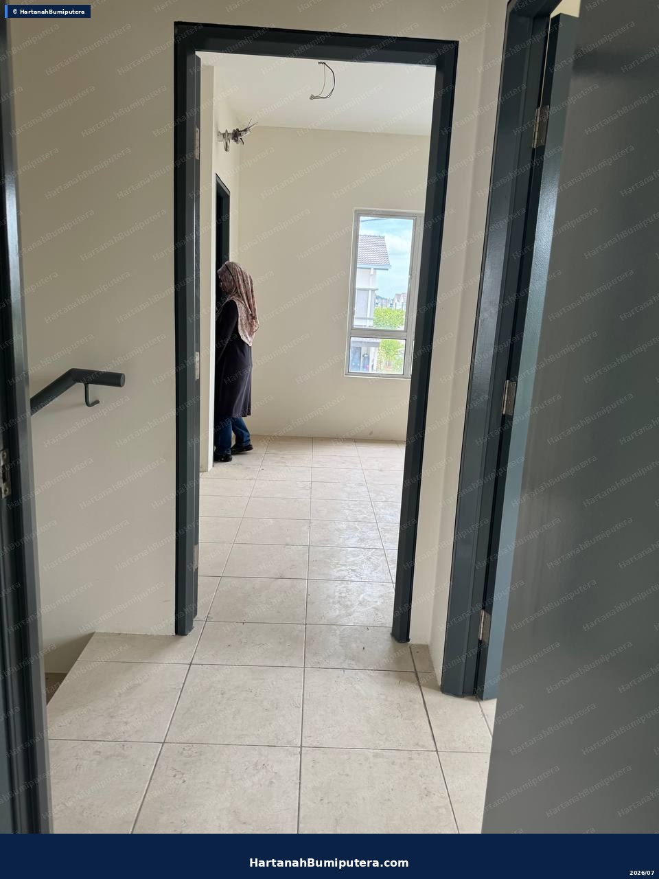 Corner Lot new Bare Unit : 2 storey terrace Kita Bayu Cybersouth — gambar 10