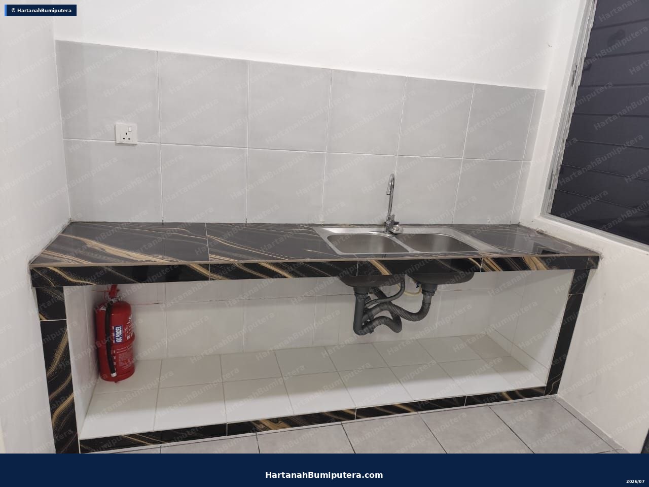 New bare unit : Kita Ria Apartment Cybersouth — gambar 8