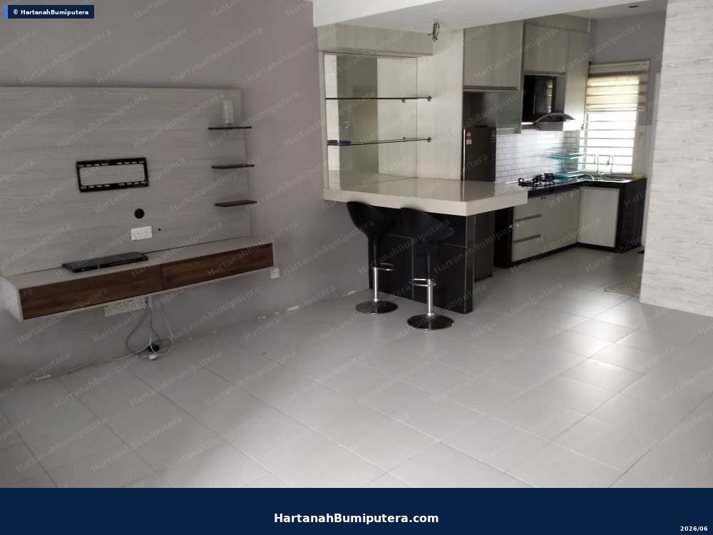 Unit renovate cantik : 2 storey terrace Bandar Saujana Putra SP8 — gambar 3