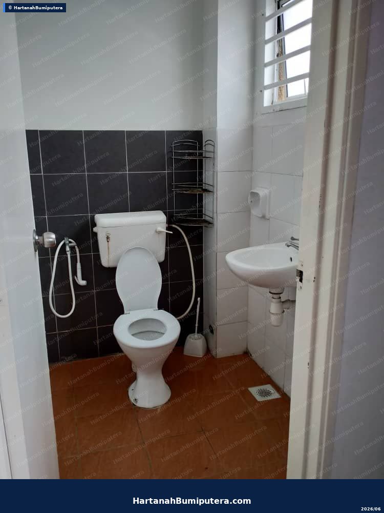 Unit renovate cantik : 2 storey terrace Bandar Saujana Putra SP8 — gambar 10