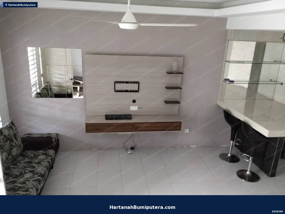 Unit renovate cantik : 2 storey terrace Bandar Saujana Putra SP8 — gambar 2