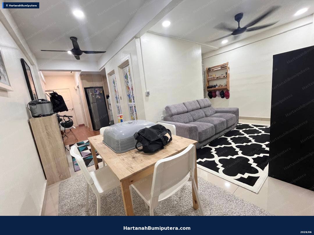 With Lift : Apartment Impiana Semenyih — gambar 3