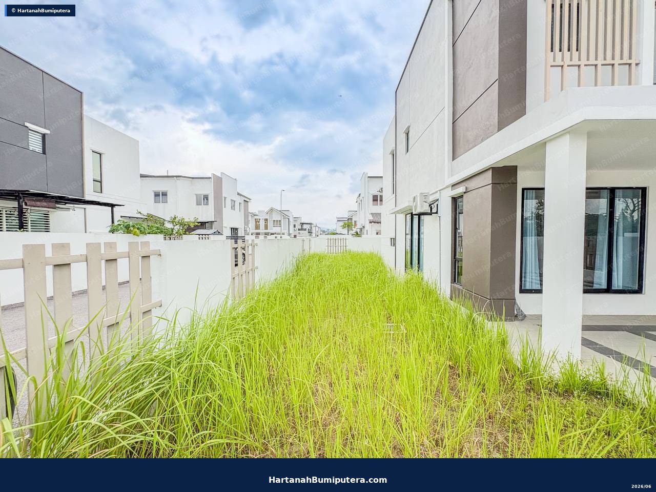 End Lot Like Semi D : 2 storey terrace Aronia Setia Ecohill 2 Semenyih — gambar 4