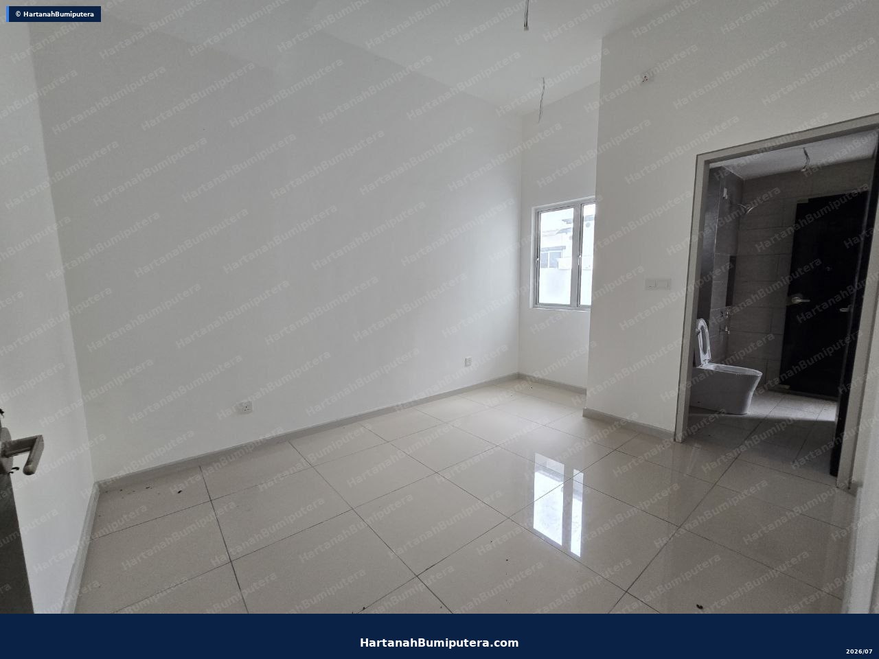 Bare Unit Size Besar :  Double Storey Terrace Serene Heights Type Verna, Bangi — gambar 8