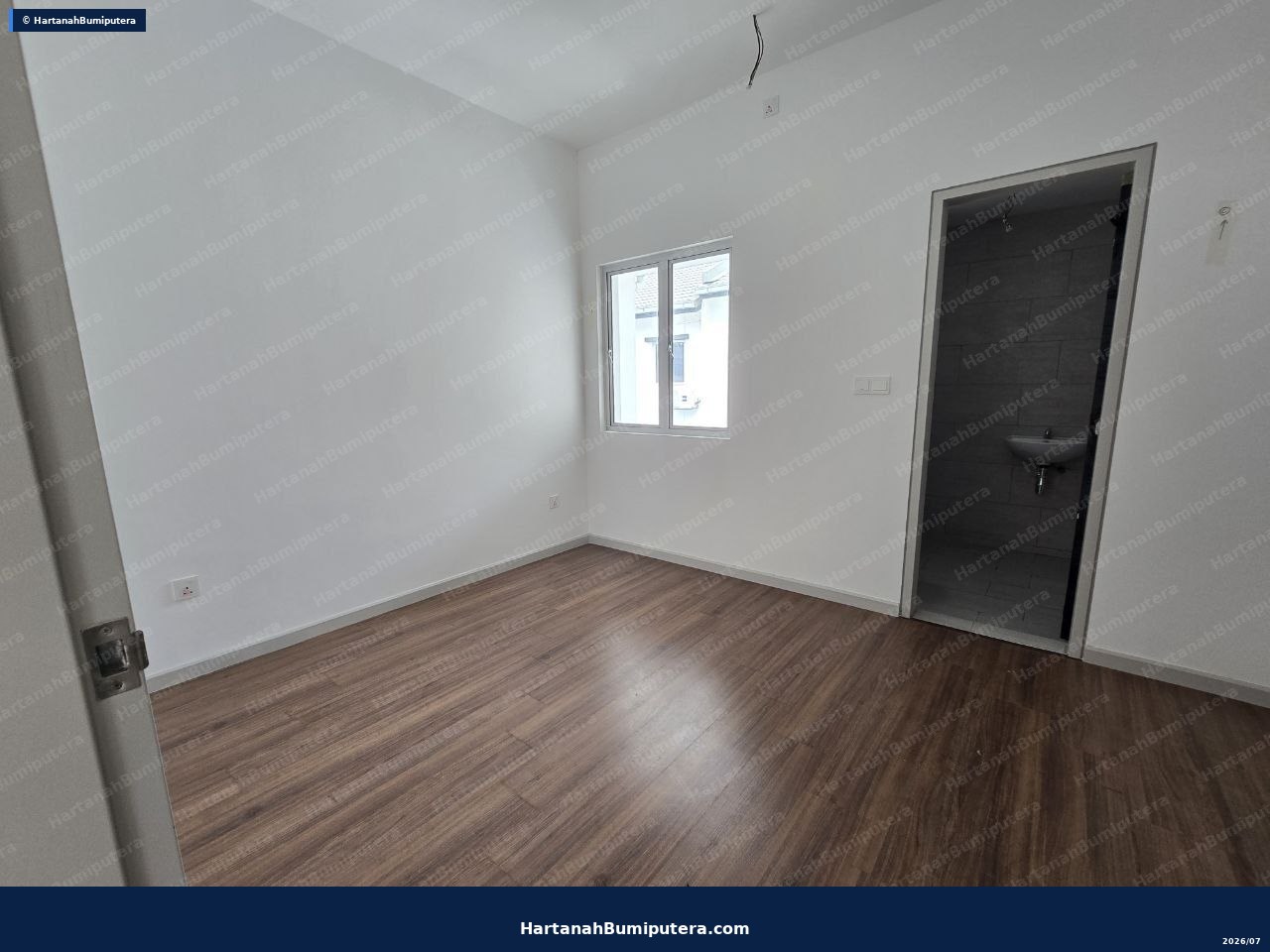Bare Unit Size Besar :  Double Storey Terrace Serene Heights Type Verna, Bangi — gambar 17