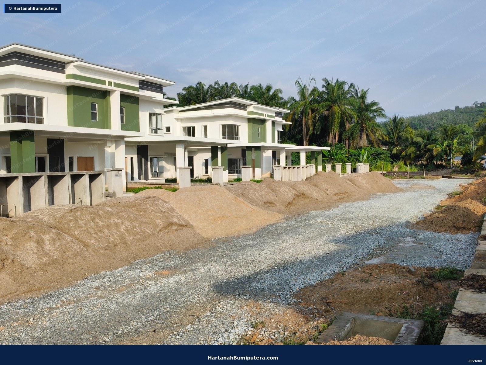 Semi D Brand New : 2 storey Semi Detached Taman Salak Mulia Salak Tinggi Sepang — gambar 17