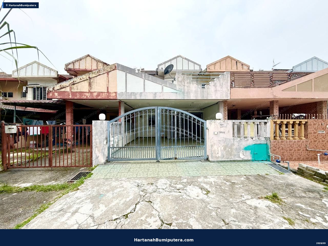 Facing Open : 2 storey terrace Bandar Teknologi Kajang