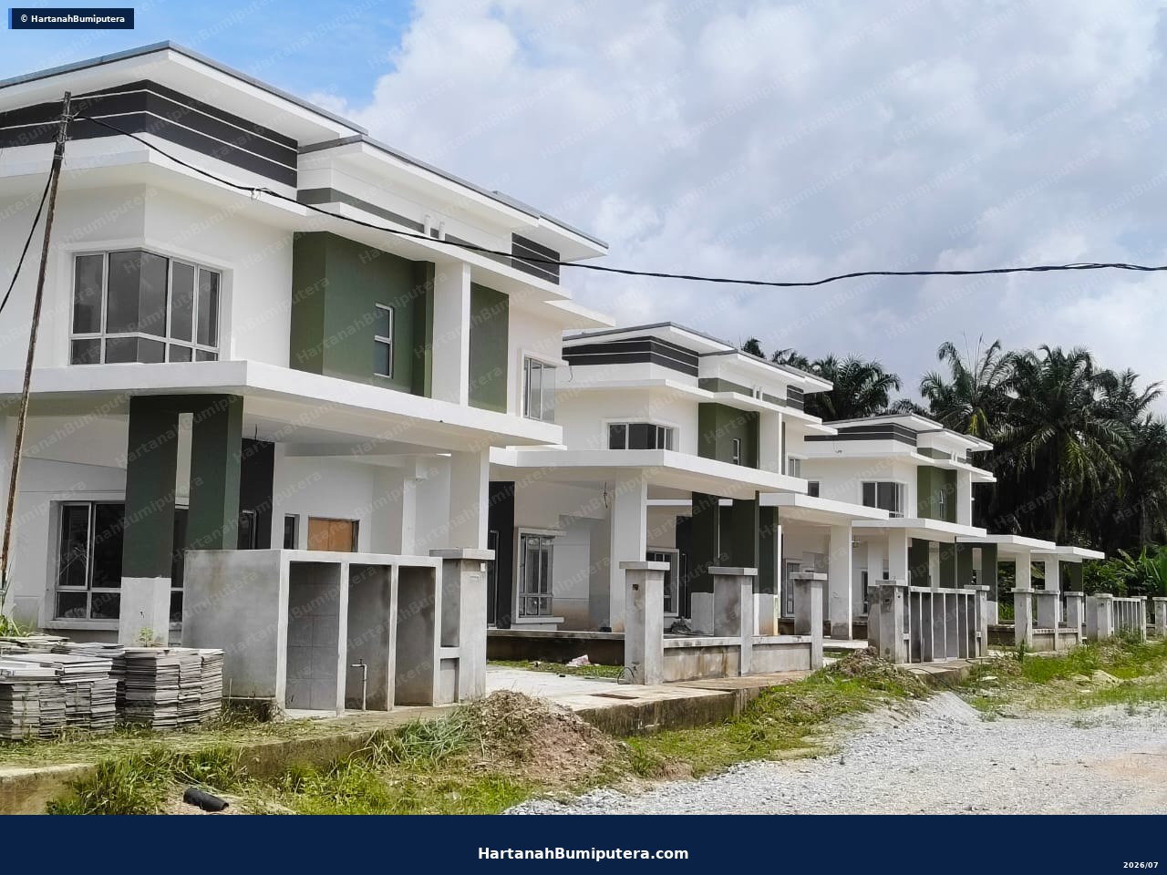 Murah!!! Rumah Baru Semi D 2 tingkat di Sepang — gambar 2