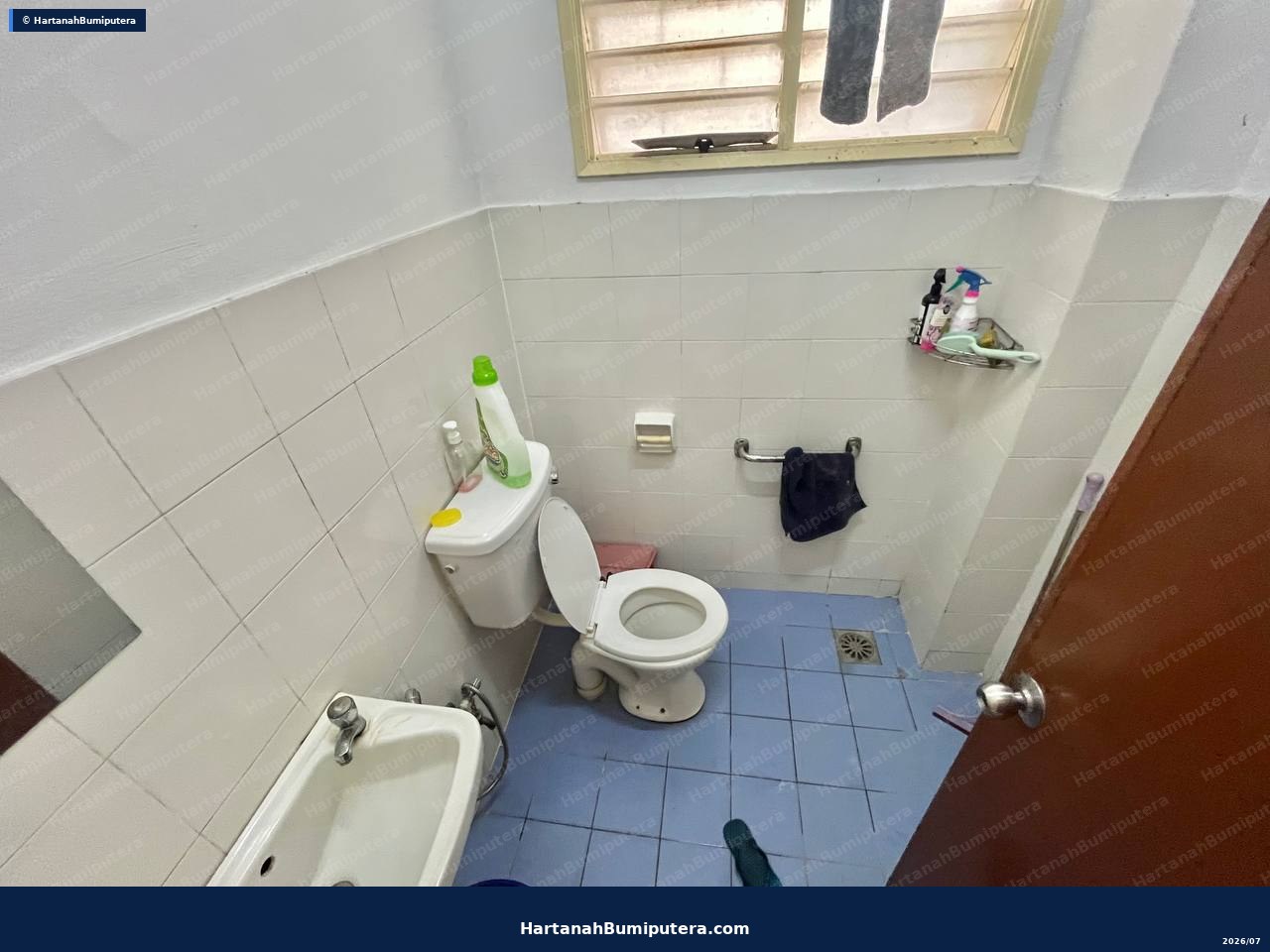 Facing Playground : 2 storey terrace Lestari Perdana Seri Kembangan — gambar 19