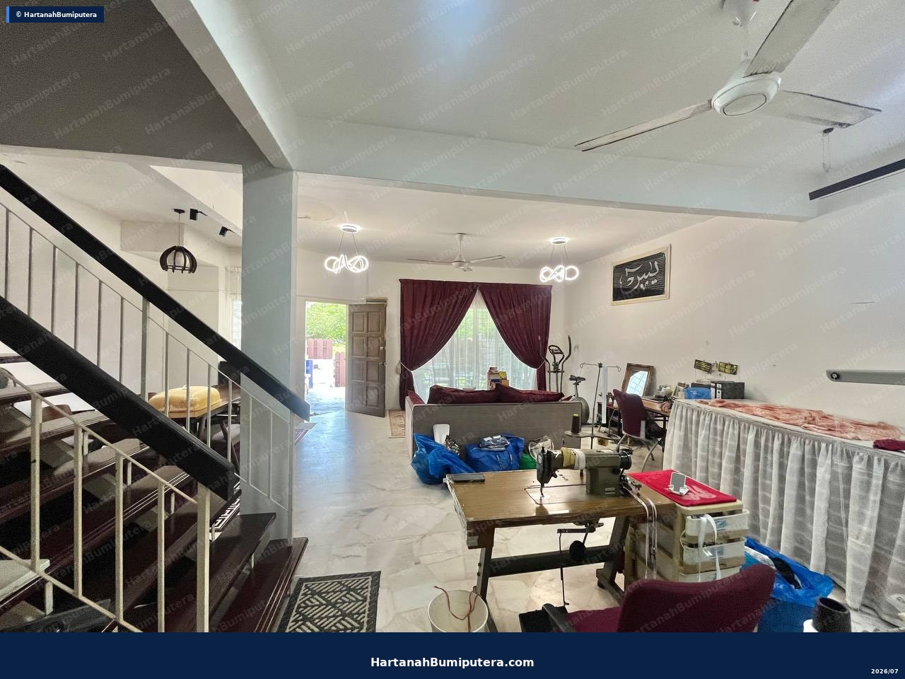 Facing Playground : 2 storey terrace Lestari Perdana Seri Kembangan — gambar 10