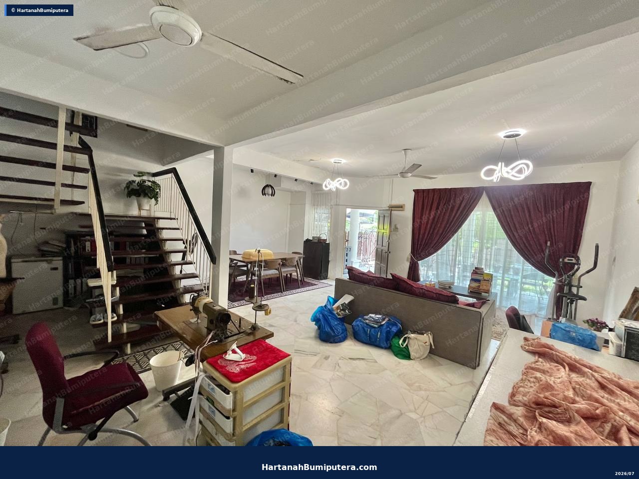 Facing Playground : 2 storey terrace Lestari Perdana Seri Kembangan — gambar 9