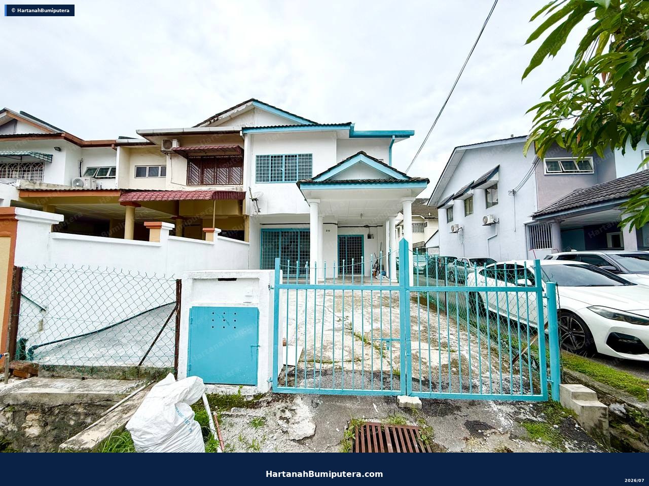 Newly Refurbished End Lot : 2 storey terrace Bandar Puchong Jaya — gambar 2