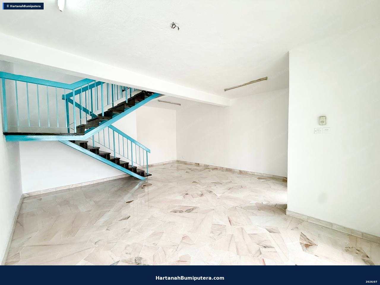 Newly Refurbished End Lot : 2 storey terrace Bandar Puchong Jaya — gambar 9