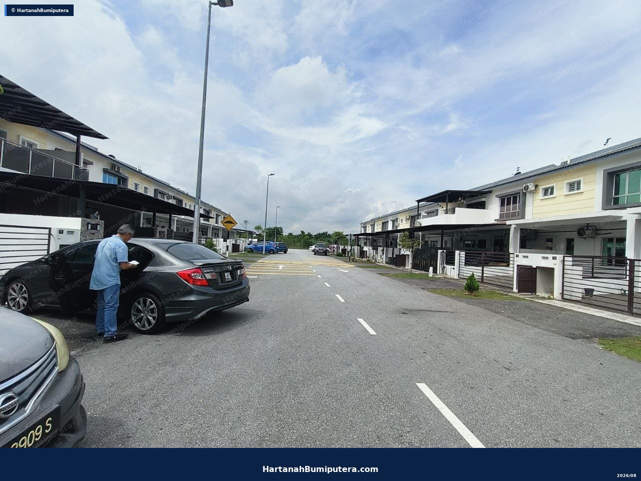 Nice unit : 2 storey terrace Taman Semarak Warisan Kota Warisan — gambar 2