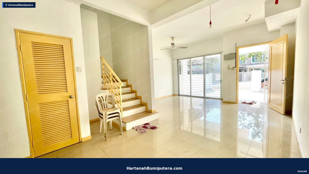 Like New : 2 Storey terrace Taman Lestari Putra Seri Kembangan — gambar 3