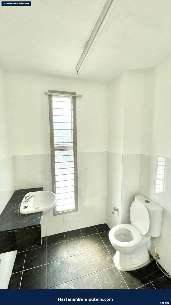 Like New : 2 Storey terrace Taman Lestari Putra Seri Kembangan — gambar 13