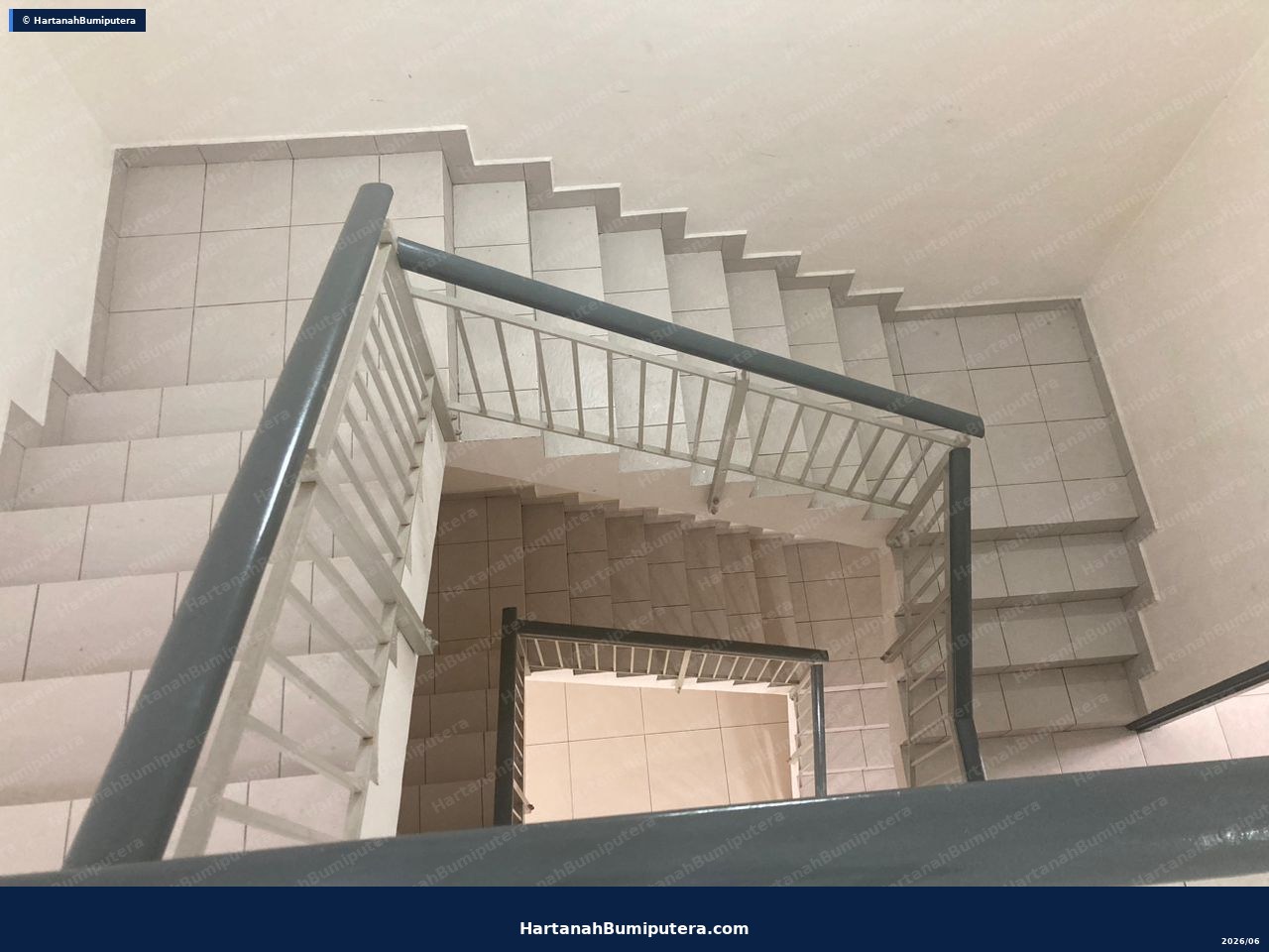 Near UKM Komuter station : 3 storey terrace Taman Aman Permai Bangi — gambar 3