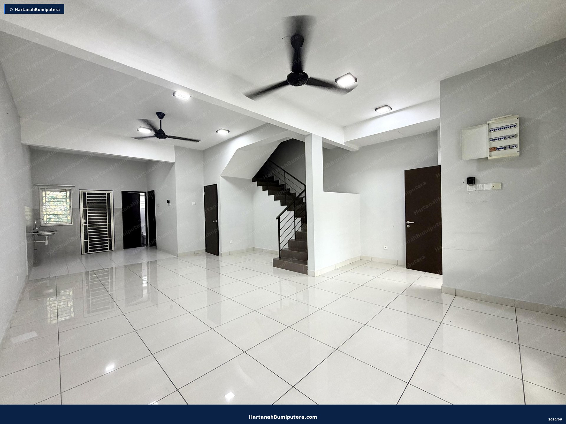 Murah : 2 storey terrace Taman Ruby Dengkil — gambar 2