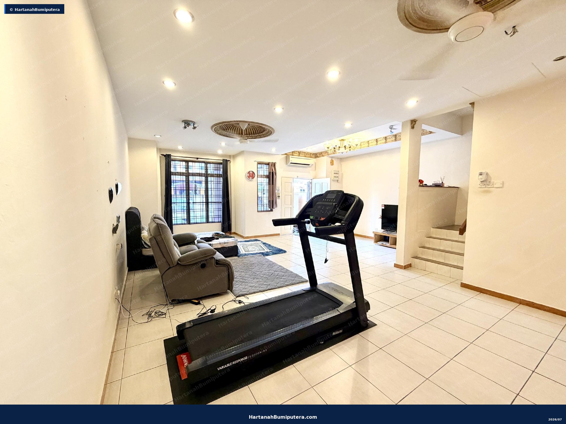 Spacious unit : 2 storey terrace Taman Warisan Mulia Sepang — gambar 3