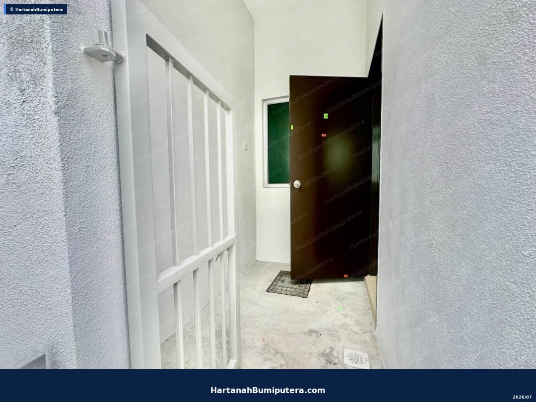Rumah Teres Dua Tingkat Jenderam Hilir — gambar 10