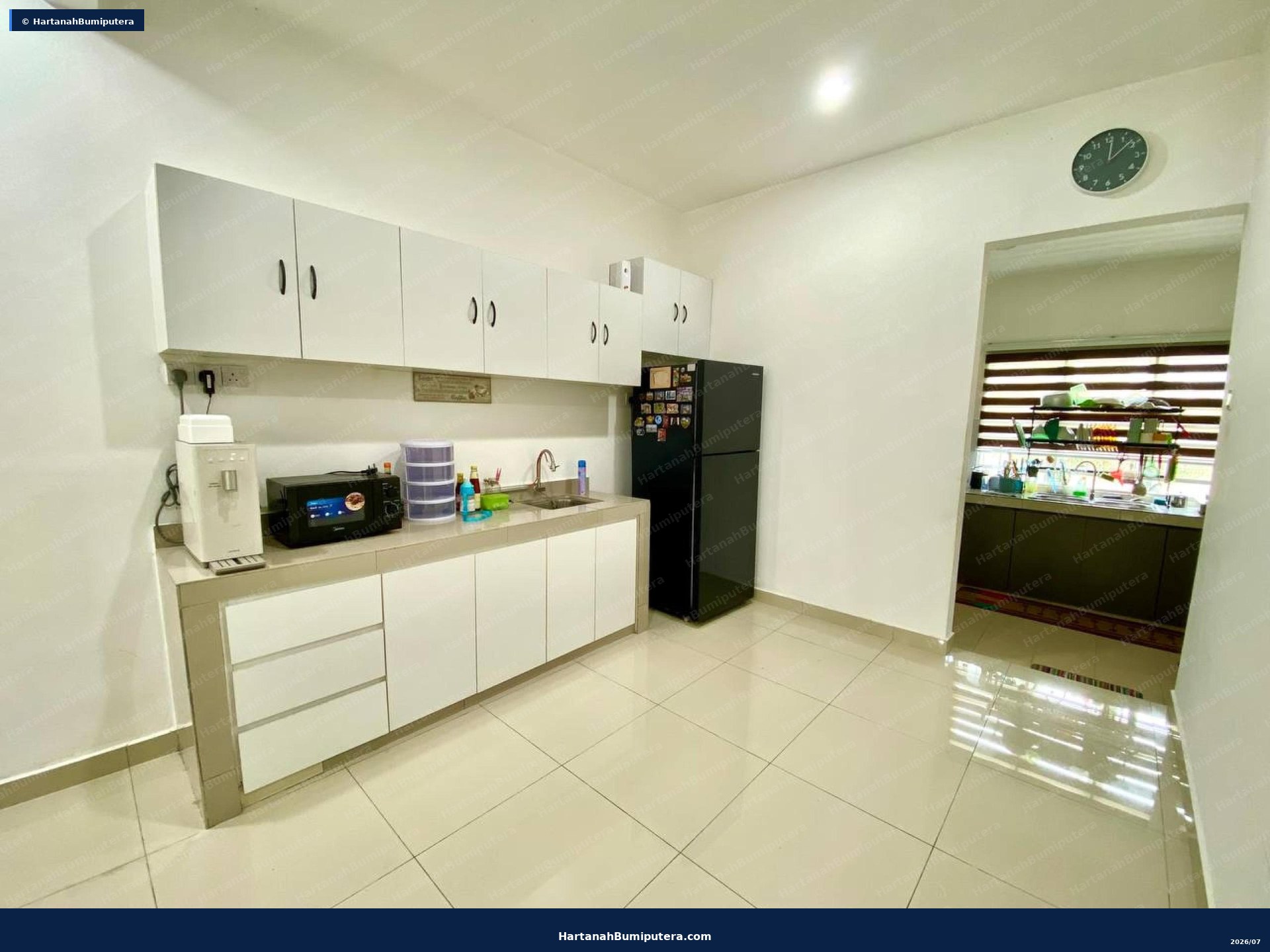 Facing lake : 2 Storey Terrace (Type: Arina) @ Serenia City, Sepang — gambar 11
