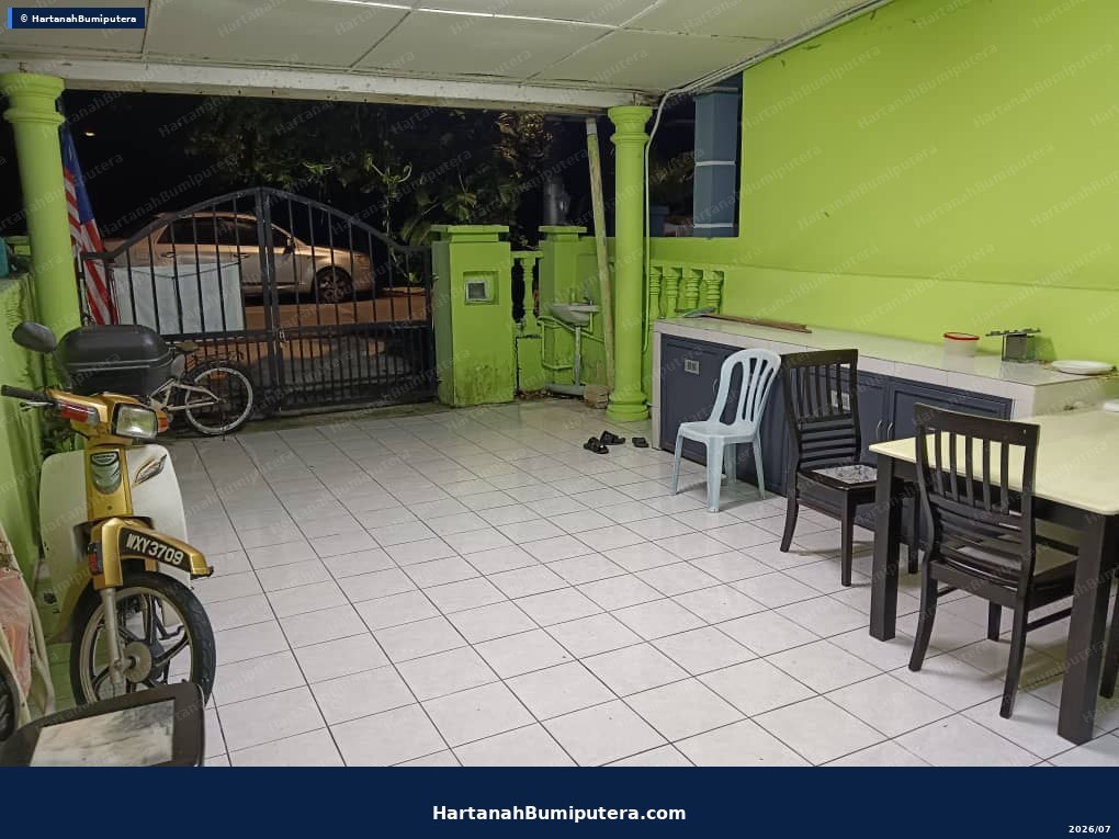 2-storey Terraced House at Taman Lingkaran Nur, Cheras, Kuala Lumpur — gambar 3