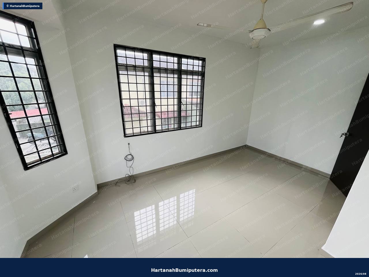 Tiles Newly changed : Semi D Double storey cluster with huge land in Taman Putra Perdana — gambar 10
