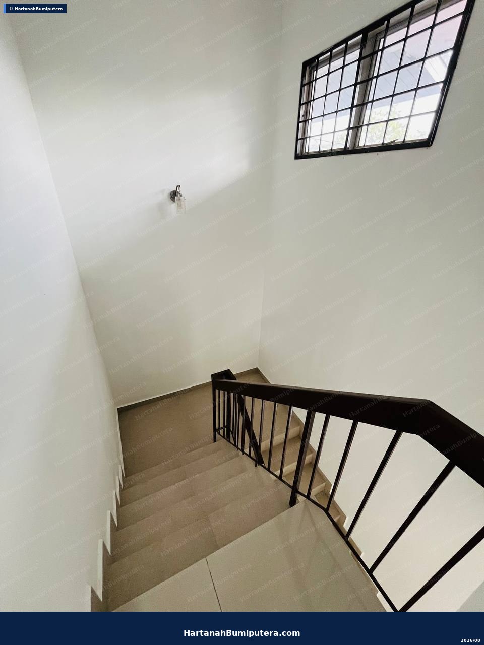 Tiles Newly changed : Semi D Double storey cluster with huge land in Taman Putra Perdana — gambar 13