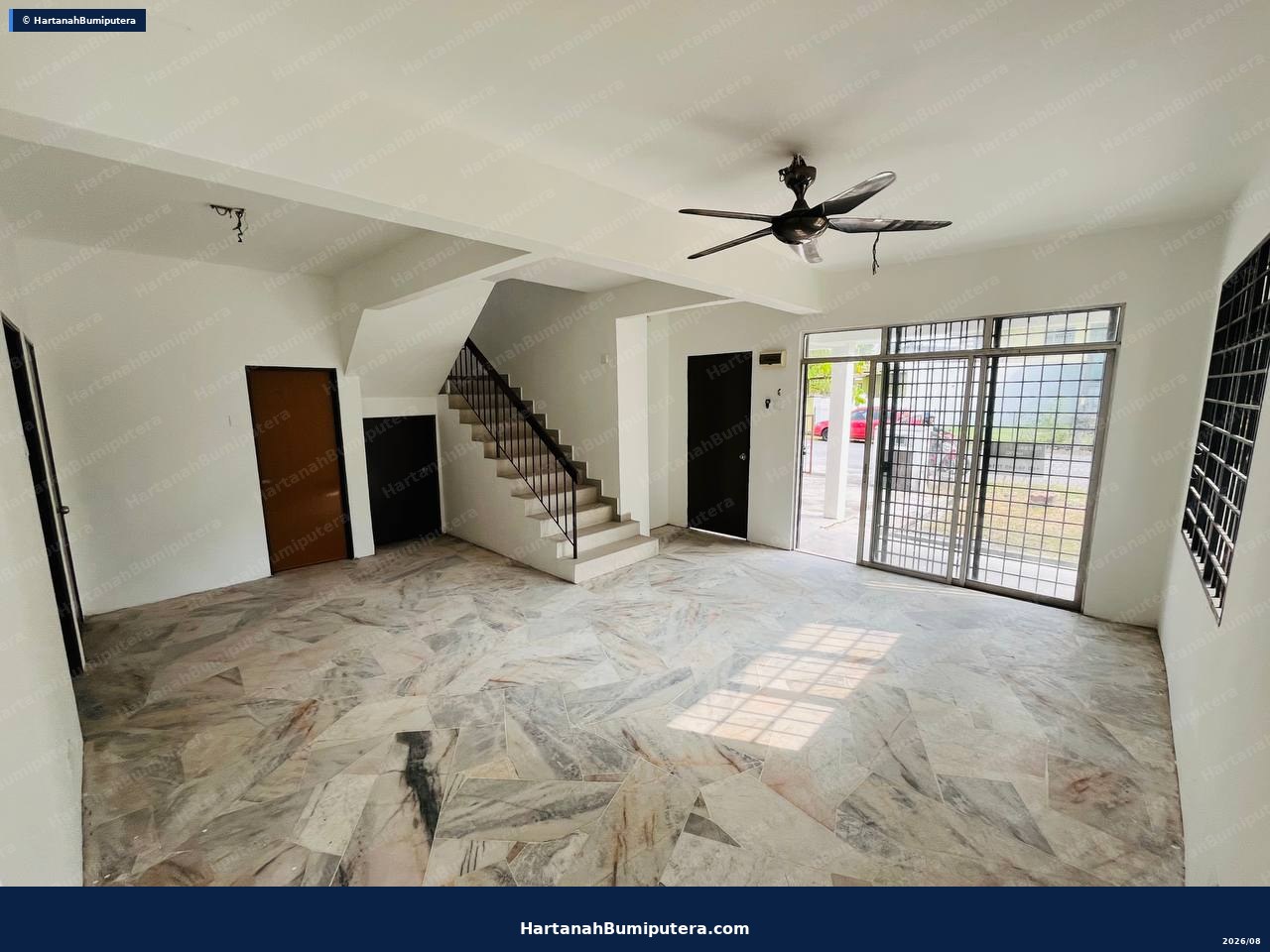 Tiles Newly changed : Semi D Double storey cluster with huge land in Taman Putra Perdana — gambar 4