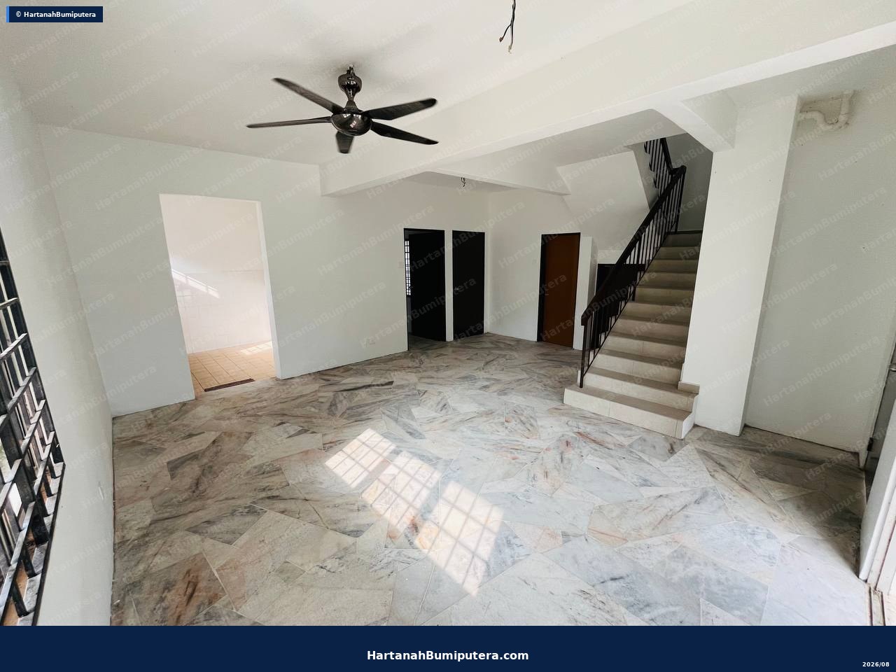 Tiles Newly changed : Semi D Double storey cluster with huge land in Taman Putra Perdana — gambar 6
