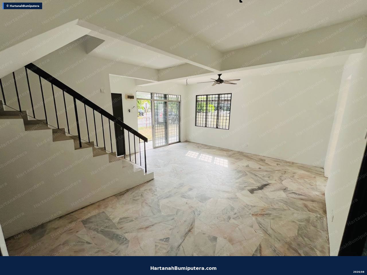 Tiles Newly changed : Semi D Double storey cluster with huge land in Taman Putra Perdana — gambar 7