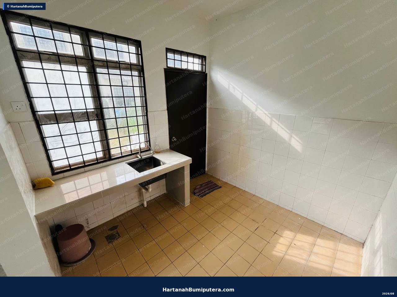 Tiles Newly changed : Semi D Double storey cluster with huge land in Taman Putra Perdana — gambar 17