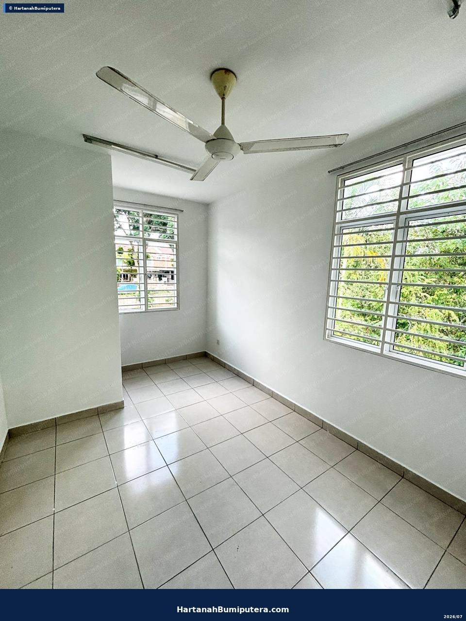 End Lot with huge land : 2 storey terrace Taman Pelangi Semenyih — gambar 16