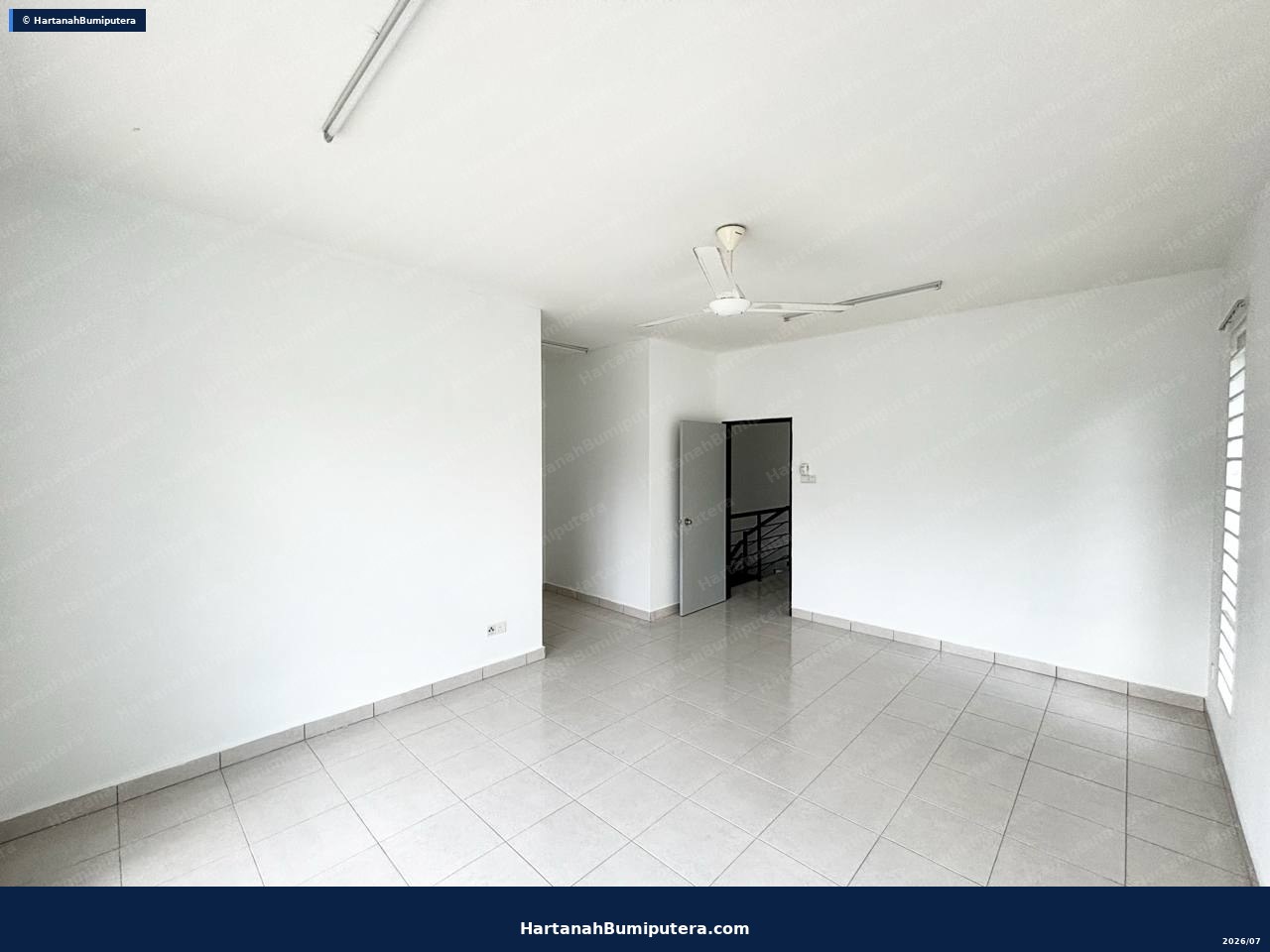 End Lot with huge land : 2 storey terrace Taman Pelangi Semenyih — gambar 18