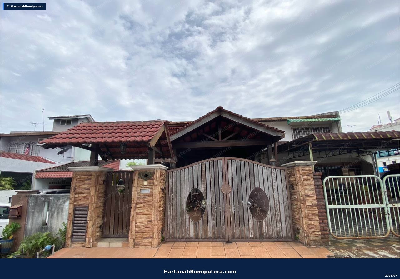 Renovated and Extended : 2 storey terrace Taman Serdang Raya Serdang — gambar 2