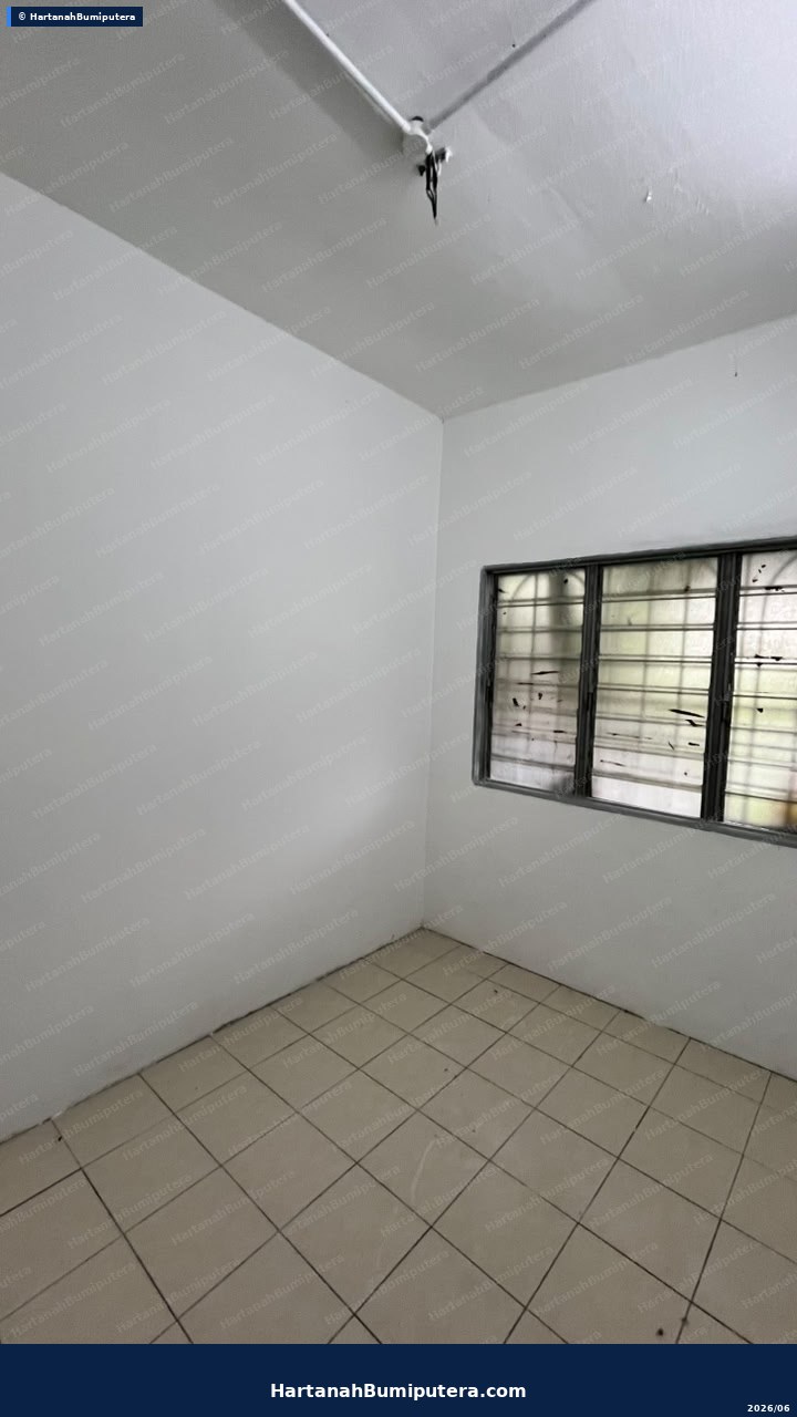 Bigger unit : 2 storey terrace Taman Lestari Putra Seksyen 5 — gambar 10