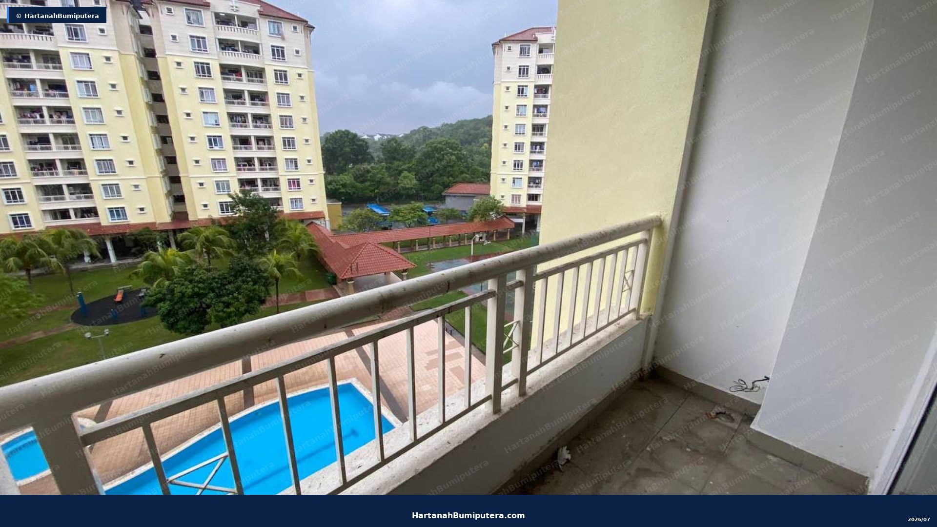 Low Level Facing Swimming Pool : Desaria Villa Condominium, Kampung Pulau Meranti, Puchong — gambar 19