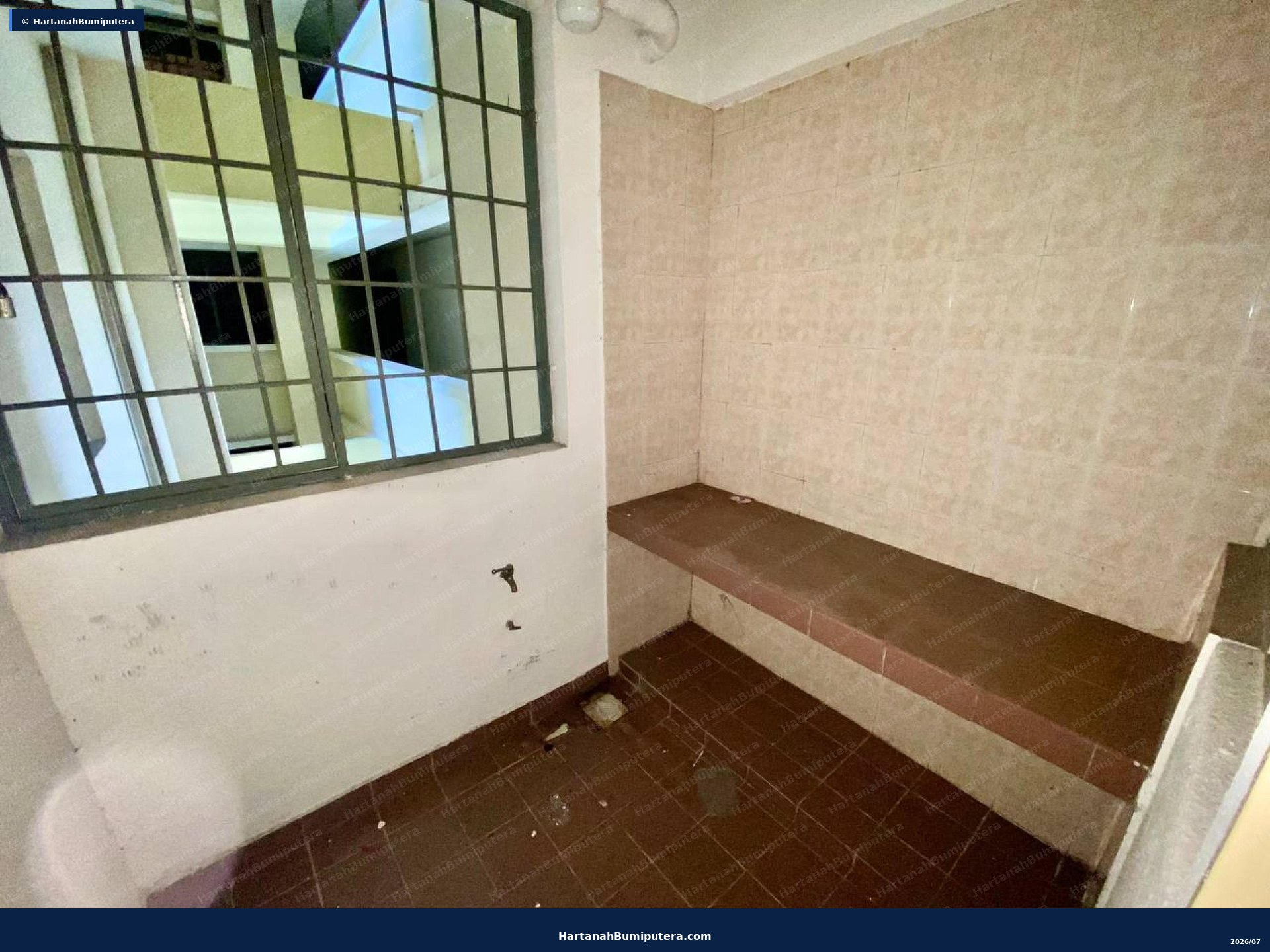 Low Level Facing Swimming Pool : Desaria Villa Condominium, Kampung Pulau Meranti, Puchong — gambar 6